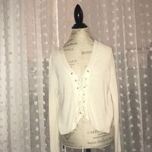 Lace-up cropped  sweater